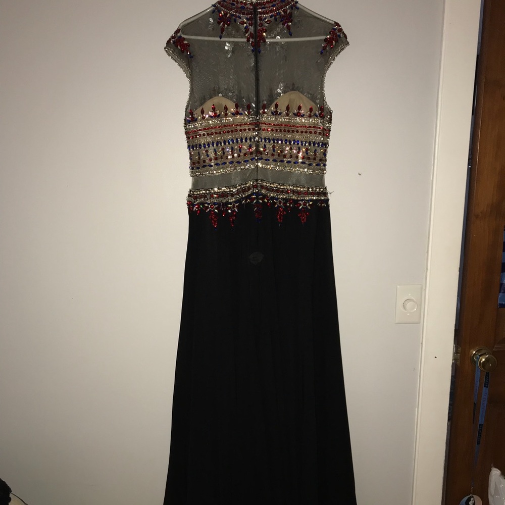 PROM DRESS! - Picture 3 of 6